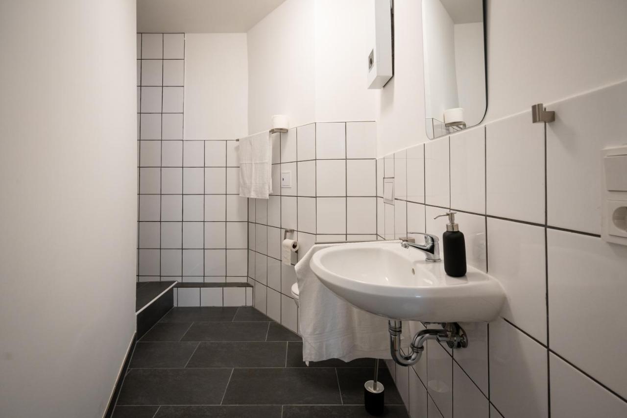 Old Town Apartment 2 Rooms/Baths Dusseldorf Exterior photo